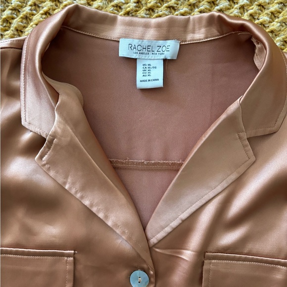 Rachel Zoe satin short sleeve button-down shirt - Picture 3 of 3